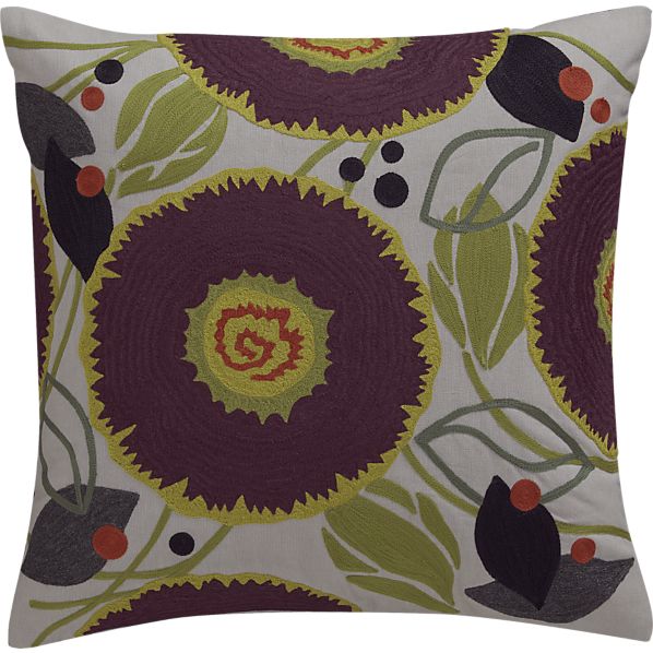 Pouline Pillow 1