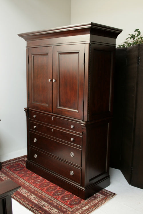 Gramercy Park Dresser with TV Cabinet 9