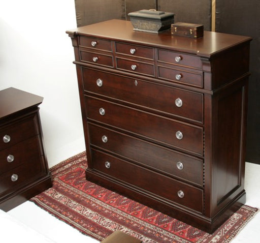 Gramercy Park Gentleman s Chest 9