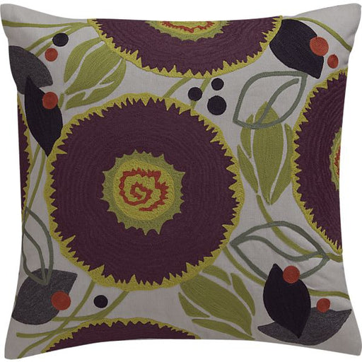 Pouline Pillow 1