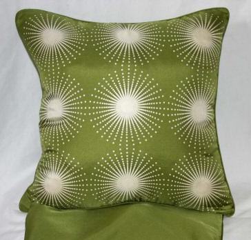 STARBURST Pillow in LEAF GREEN CREAMY WHITE 7