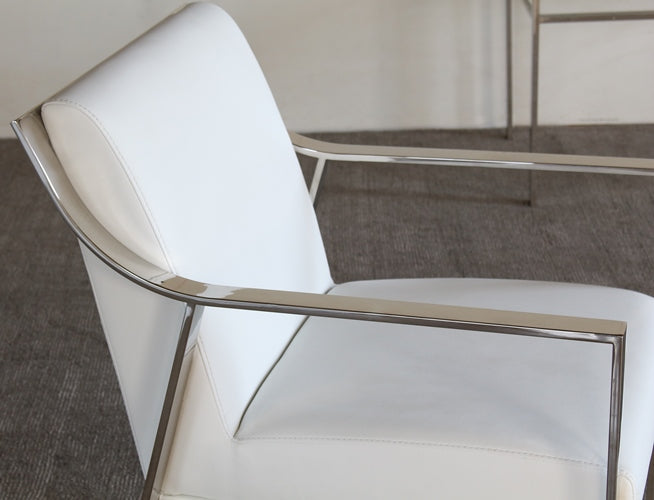 AC183 Valentine Arm Chair in White Leather 