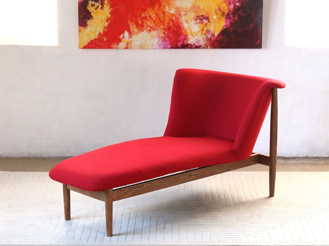 CL37 Ash Chaise in Red