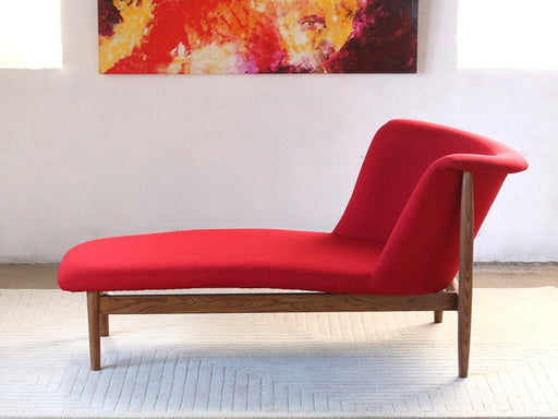 CL37 Ash Chaise in Red