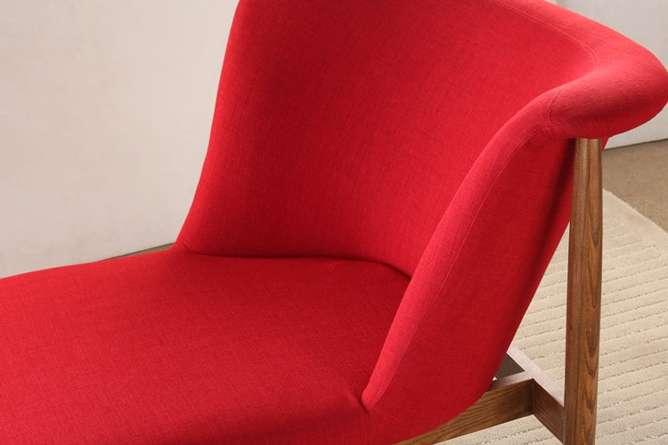 CL37 Ash Chaise in Red