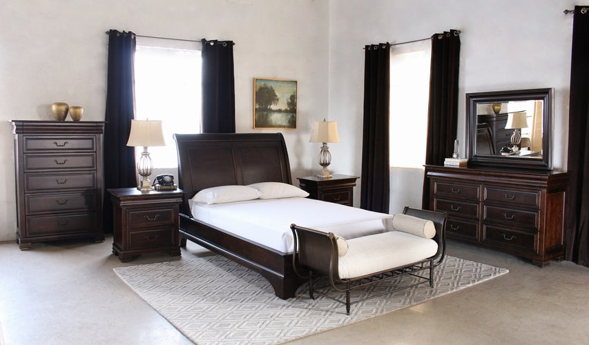 Cordevalle Dresser