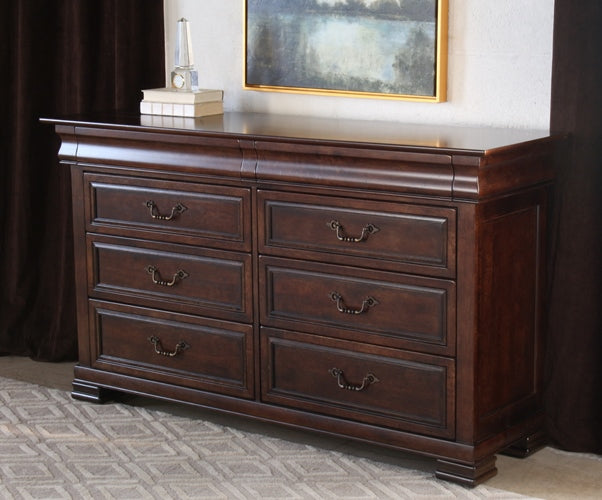 Cordevalle Dresser