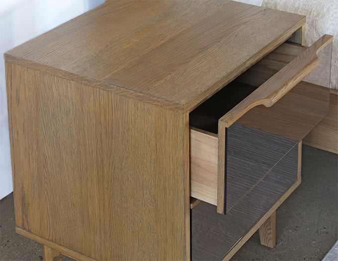 NS100 - Warm Honey Oak 2 Mirrored Drawer Nightstand 