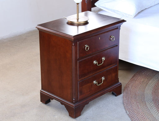 NS65 Madison Cherry Nightstand