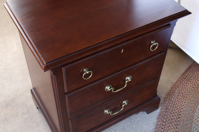 NS65 Madison Cherry Nightstand