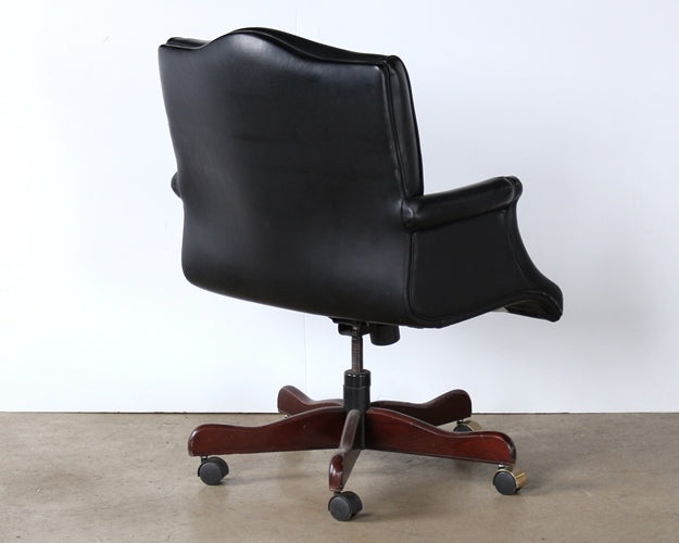 Black Leather Low Back Executive Chair