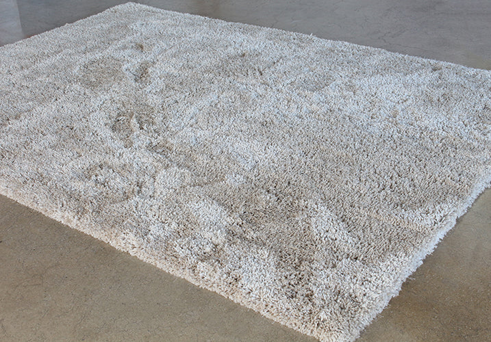 RUG426 - 7'10 X 11 Sand Two Inch Pile Shag Rug