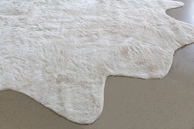 RUG428 - 6'2 X 8' Ivory Faux Cowhide Rug 